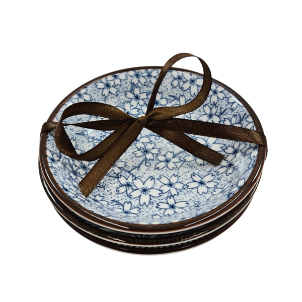 Trio of small bowls (10cm)